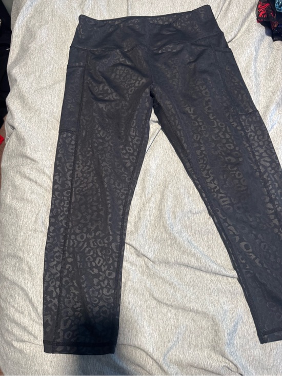 Constantly Varied Gear Pants - CVG Black Leopard Capri Leggings Size L